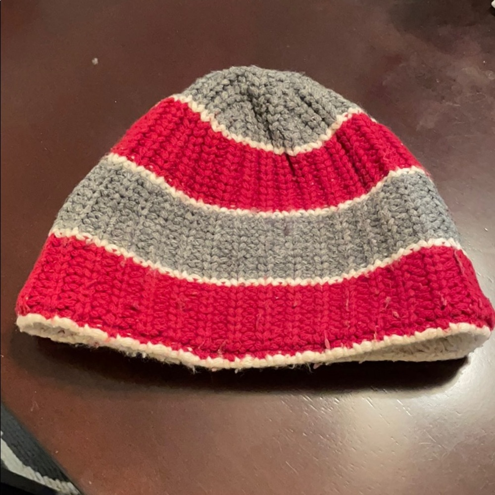 Hollister gray and red and white beanie one size